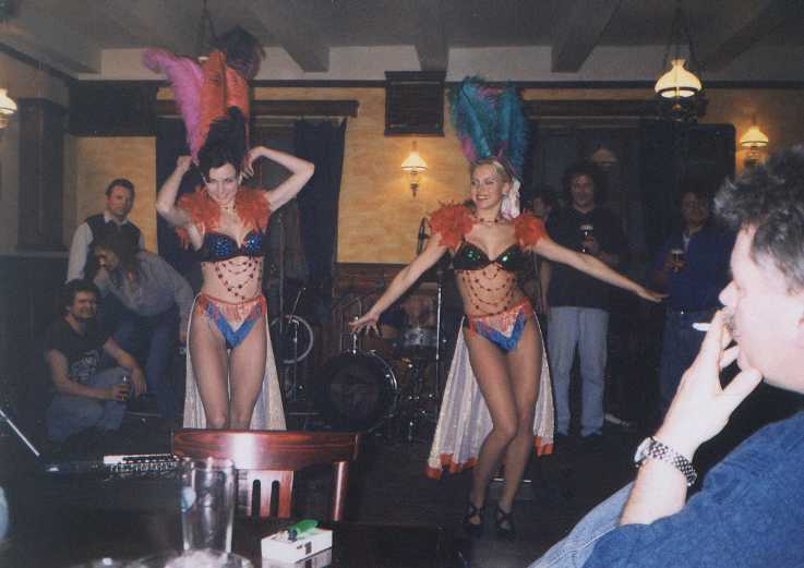 Je�t� n�dhern�j�� kousky.