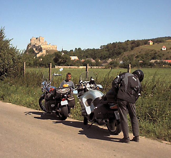 Motork��i a hrad Beckov